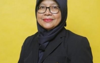 Dr. Achadiyani, dr.,MKes