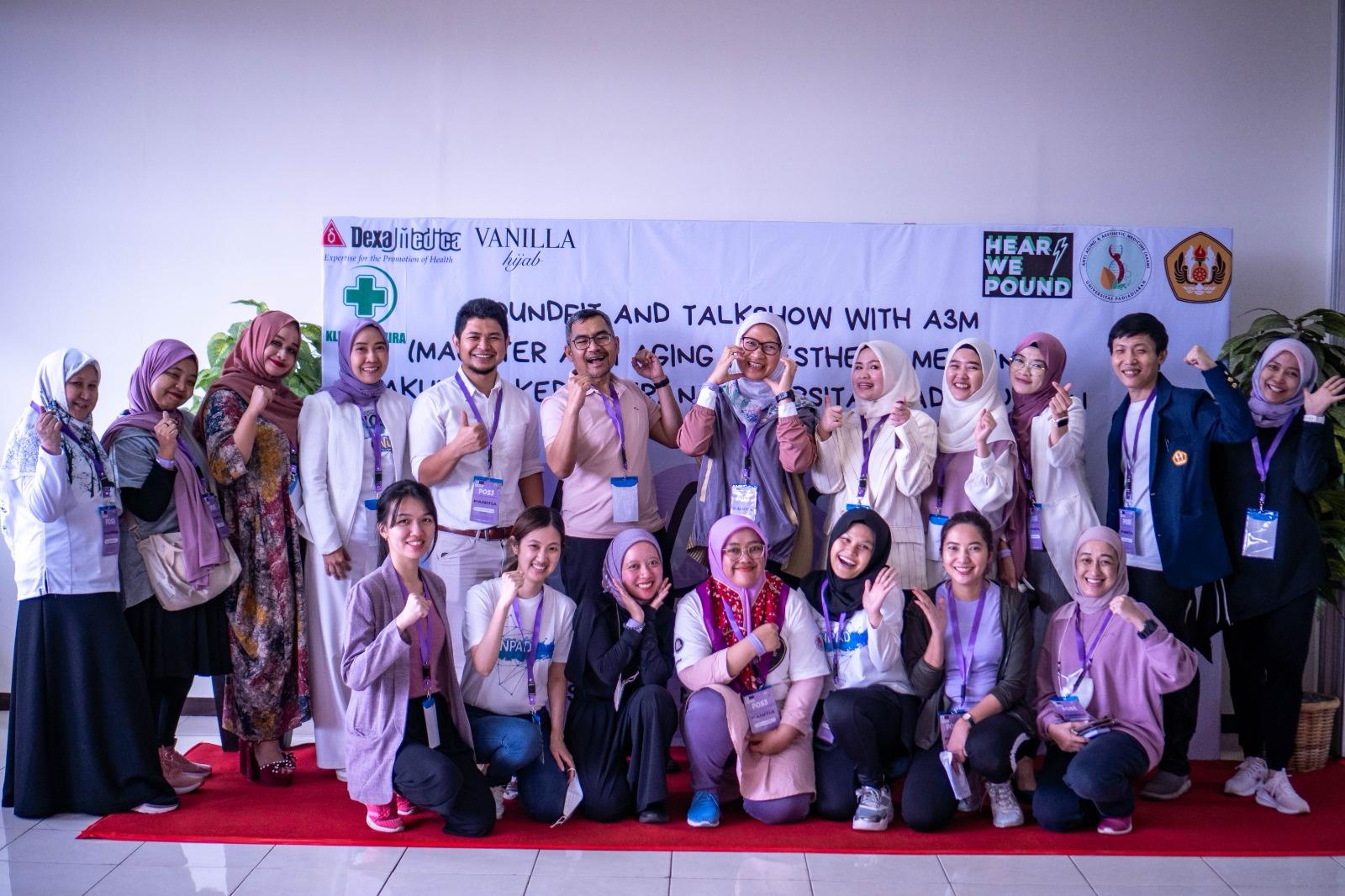 Foto bersama Tendik A3M