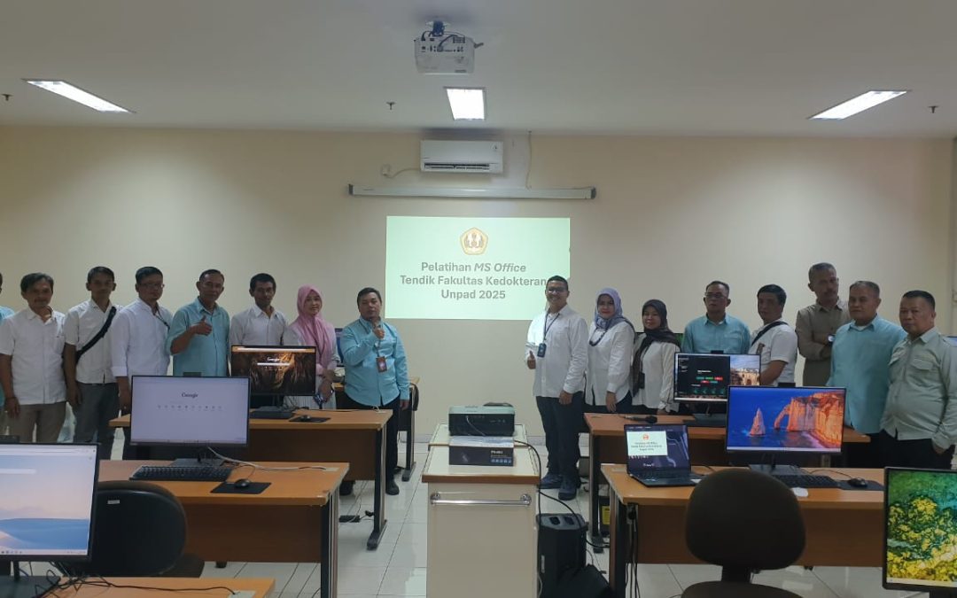Fakultas Kedokteran Universitas Padjadjaran (FK Unpad) kembali menunjukkan komitmennya dalam meningkatkan keterampilan tenaga pendidikan dengan menyelenggarakan Pelatihan Microsoft Word dan Microsoft Excel Tingkat Lanjut. Kegiatan ini dilaksanakan pada tanggal 19 Mei dan 20 Mei 2025.