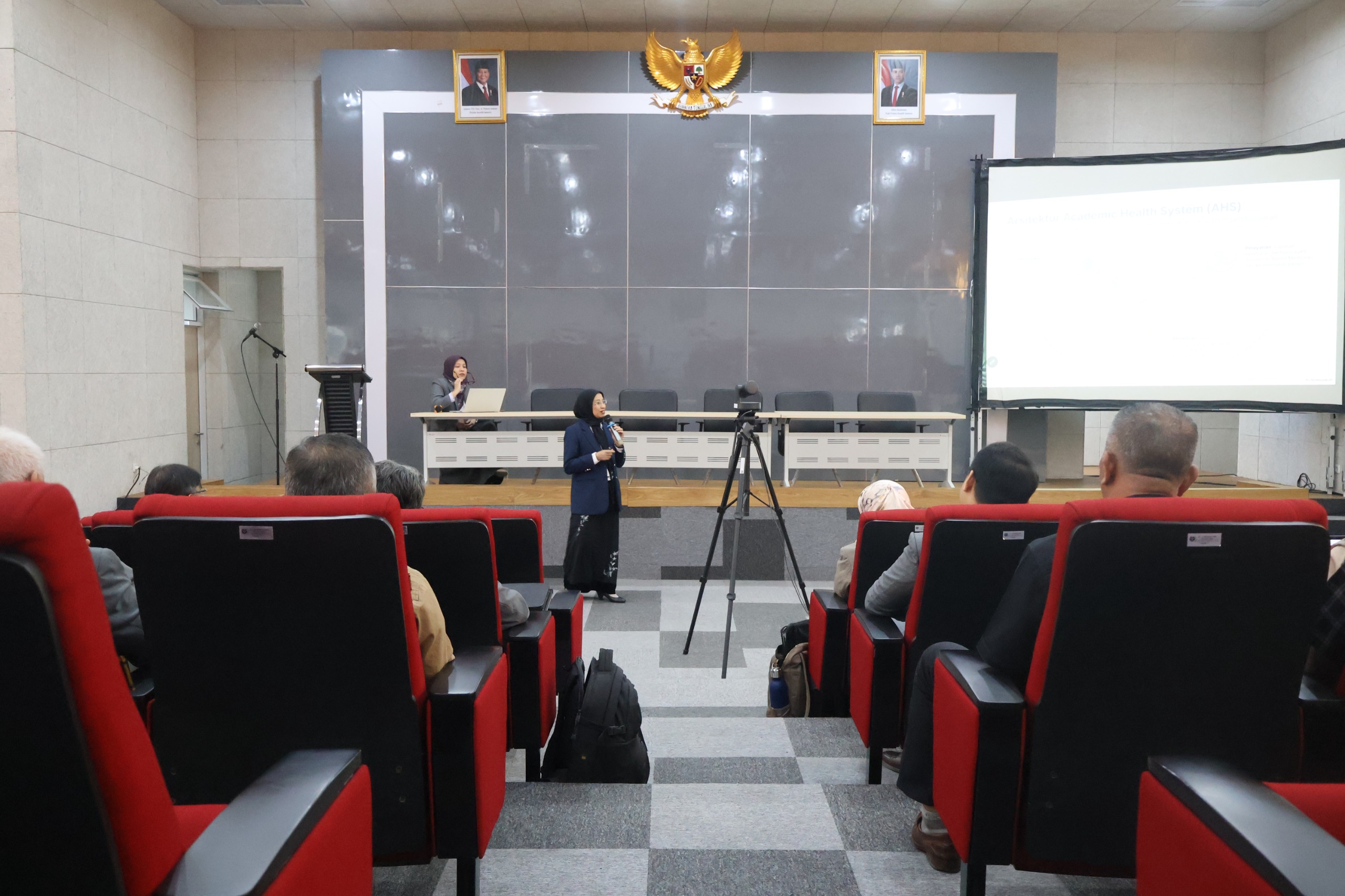 Workshop Tata Kelola Penyelenggaraan Pendidikan Profesi Dokter di Fakultas Kedokteran Universitas Pendidikan Indonesia bersama narasumber dari Universitas Padjadjaran. 10