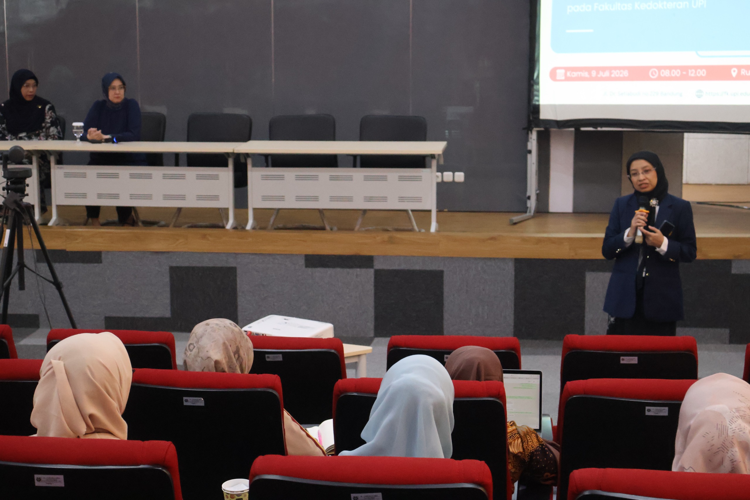 Workshop Tata Kelola Penyelenggaraan Pendidikan Profesi Dokter di Fakultas Kedokteran Universitas Pendidikan Indonesia bersama narasumber dari Universitas Padjadjaran.-4