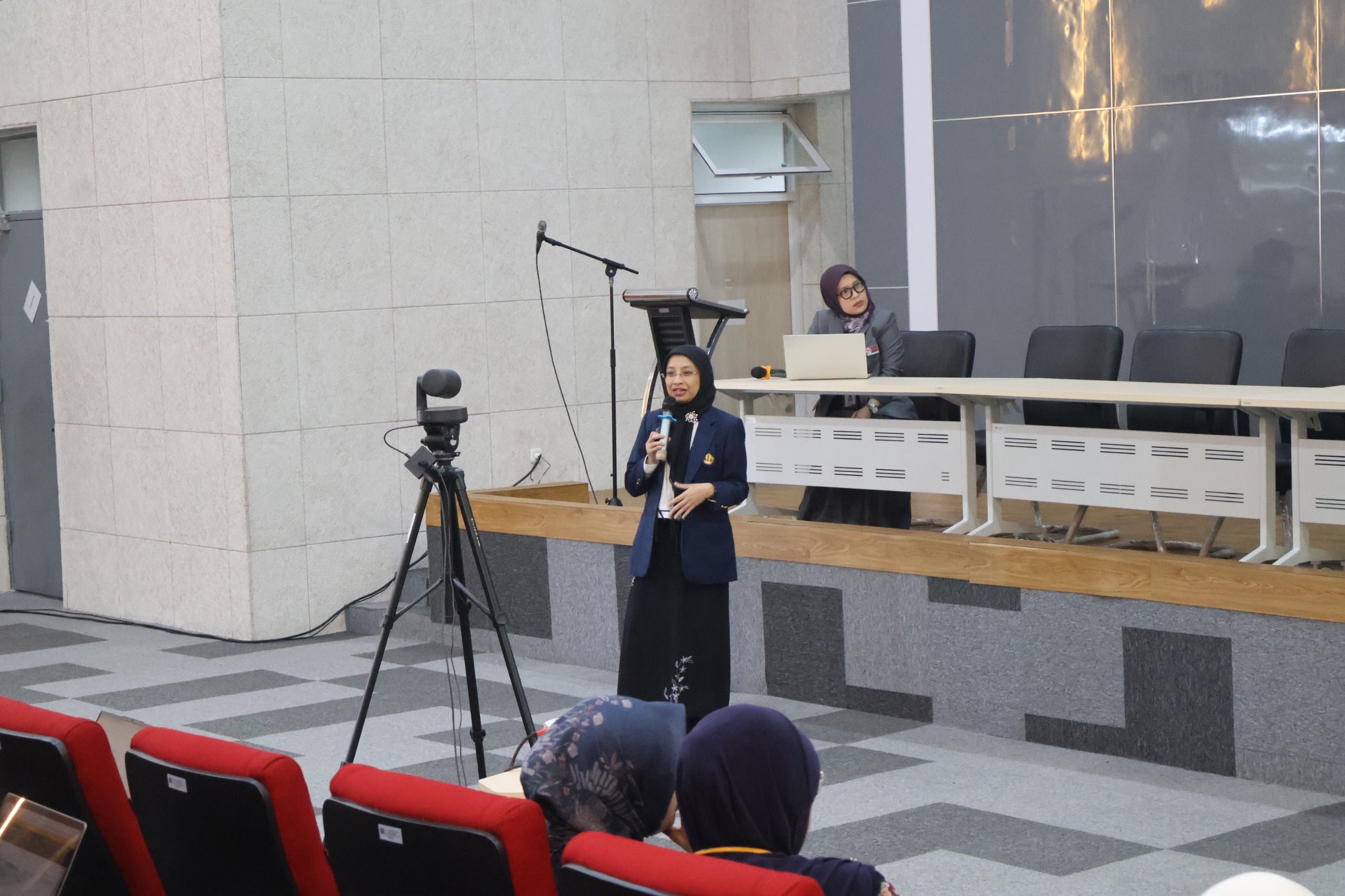 Workshop Tata Kelola Penyelenggaraan Pendidikan Profesi Dokter di Fakultas Kedokteran Universitas Pendidikan Indonesia bersama narasumber dari Universitas Padjadjaran.-7