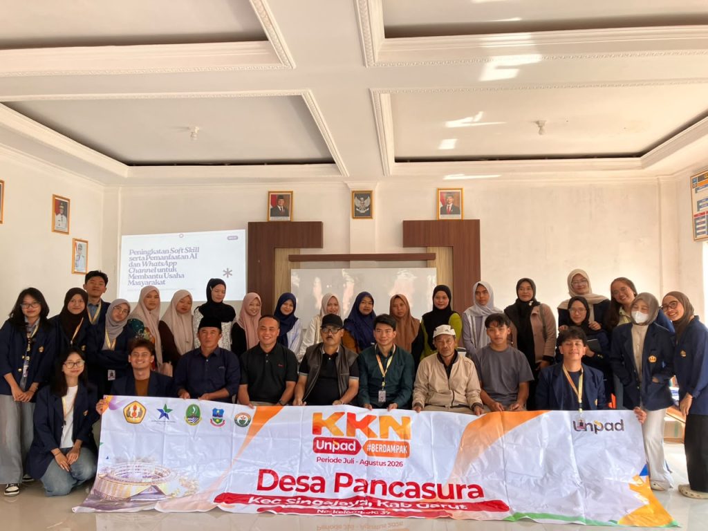 Dosen Pembimbing Lapangan dan Mahasiswa KKN kabupaten garut fakultas kedokteran UNPAD Universitas Padjadjaran