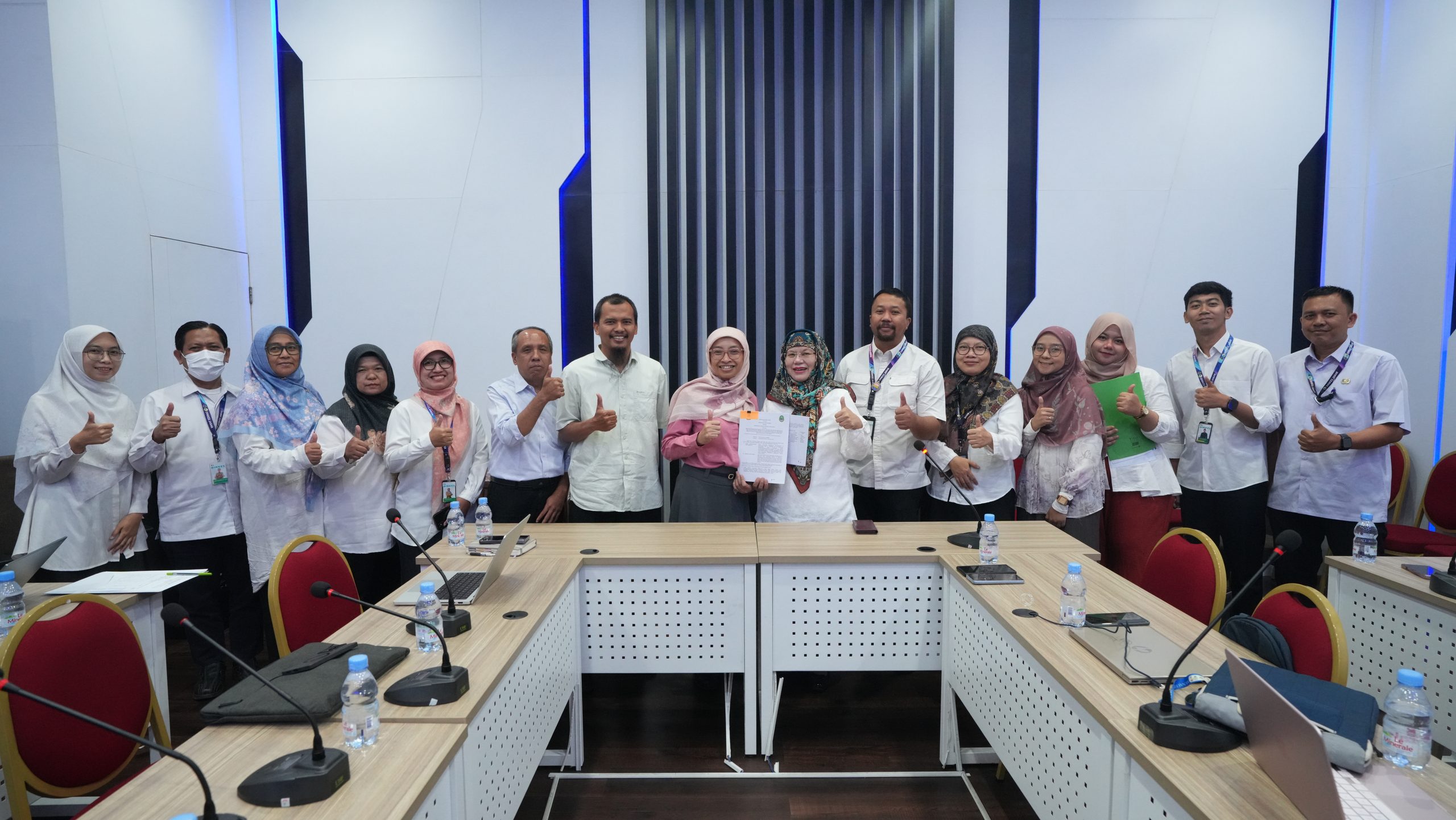 FK Unpad dan Dinas Kesehatan Jawa Barat Bahas Program Beasiswa Dokter Spesialis dan Dokter Desa FK Unpad dan Dinas Kesehatan Jawa Barat Bahas Program Beasiswa Dokter Spesialis dan Dokter Desa scaled