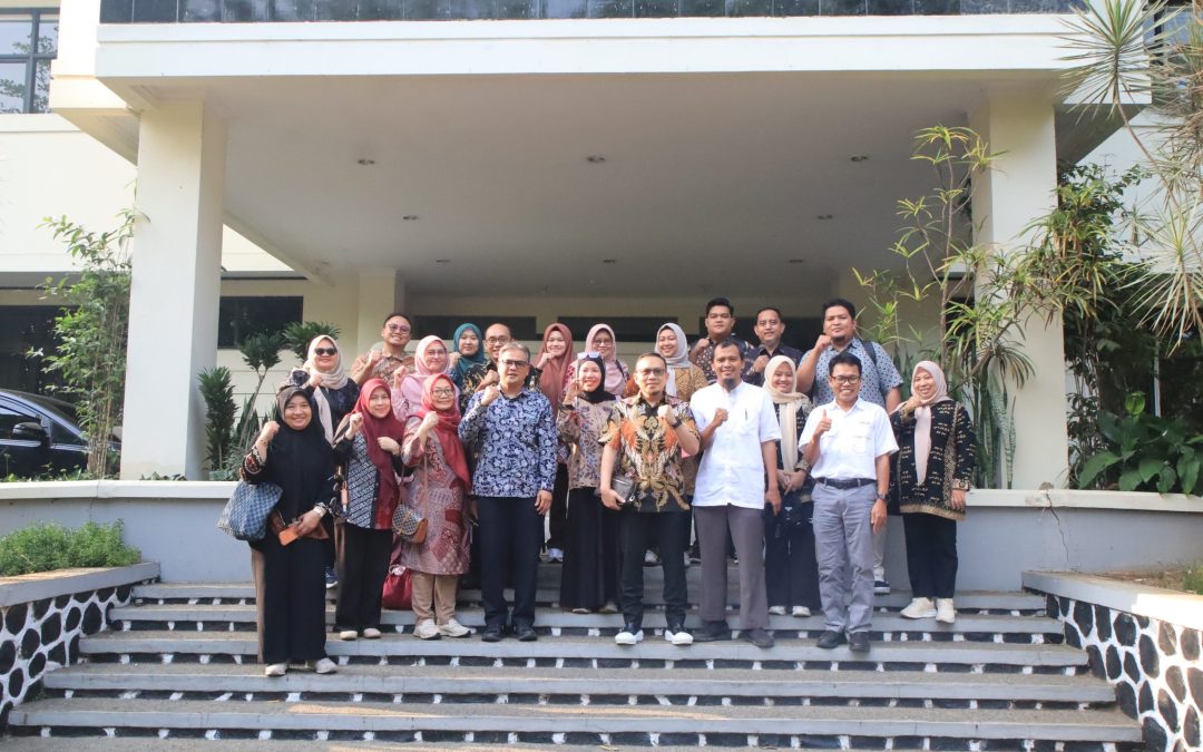 FK Unpad dan FK Unhas Perkuat Tata Kelola Pendidikan Kedokteran melalui Kunjungan Benchmarking