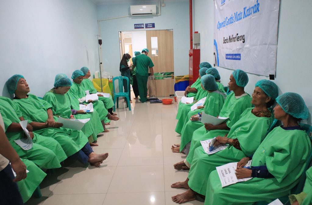 Antusiasme Masyarakat Warnai Operasi Katarak dan Donor Darah Gratis FK Unpad di Kabupaten Tasikmalaya